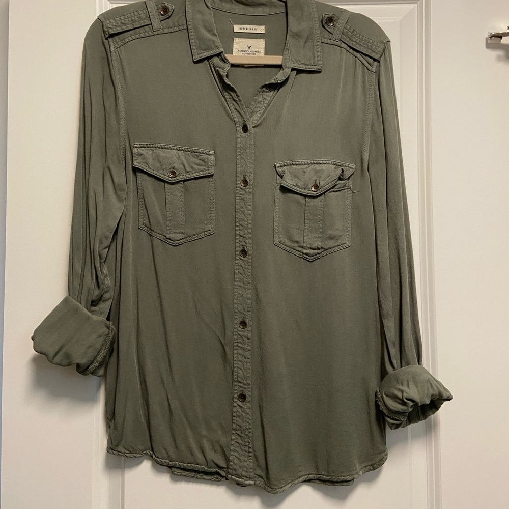 American Eagle Boyfriend Button Down